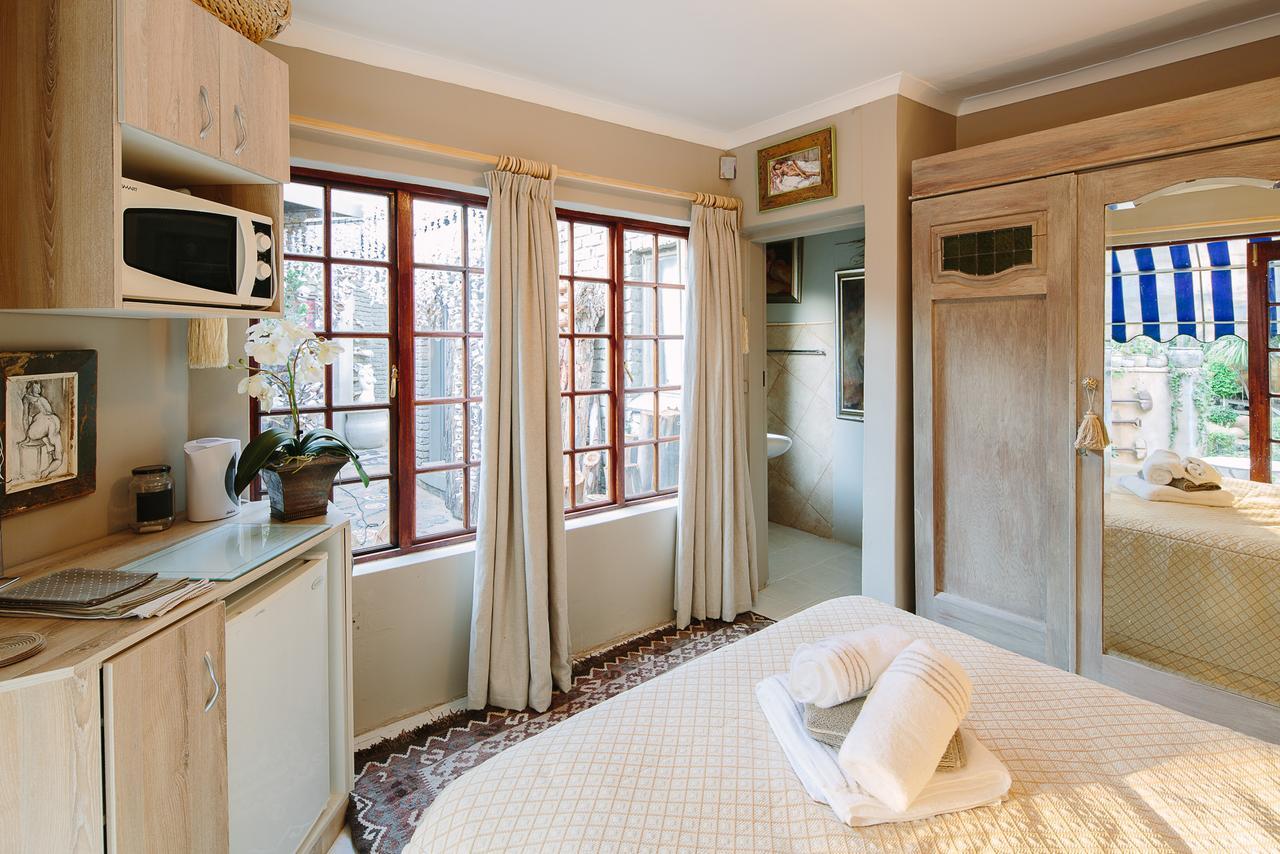 The Art Guesthouse Hartbeespoort Eksteriør billede